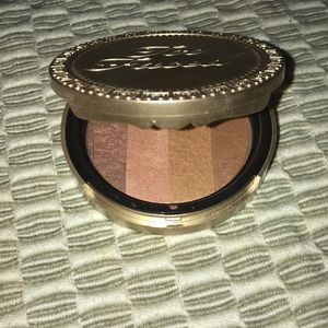 Too Faced Beach Bunny Bronzer